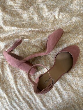 Torrid Mauve Pink Faux Suede D'Orsay Ankle Strap Pump - Women’s 9.5W
